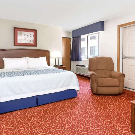 Days Inn By Wyndham Sidney Ne Exterior photo